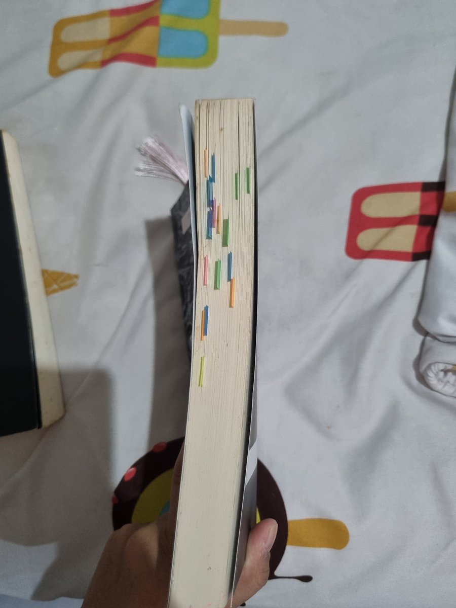 kunaonchi's tweet photo. Buku zhafir akalanka limited edition
20k only https://t.co/bF7oL31sXB