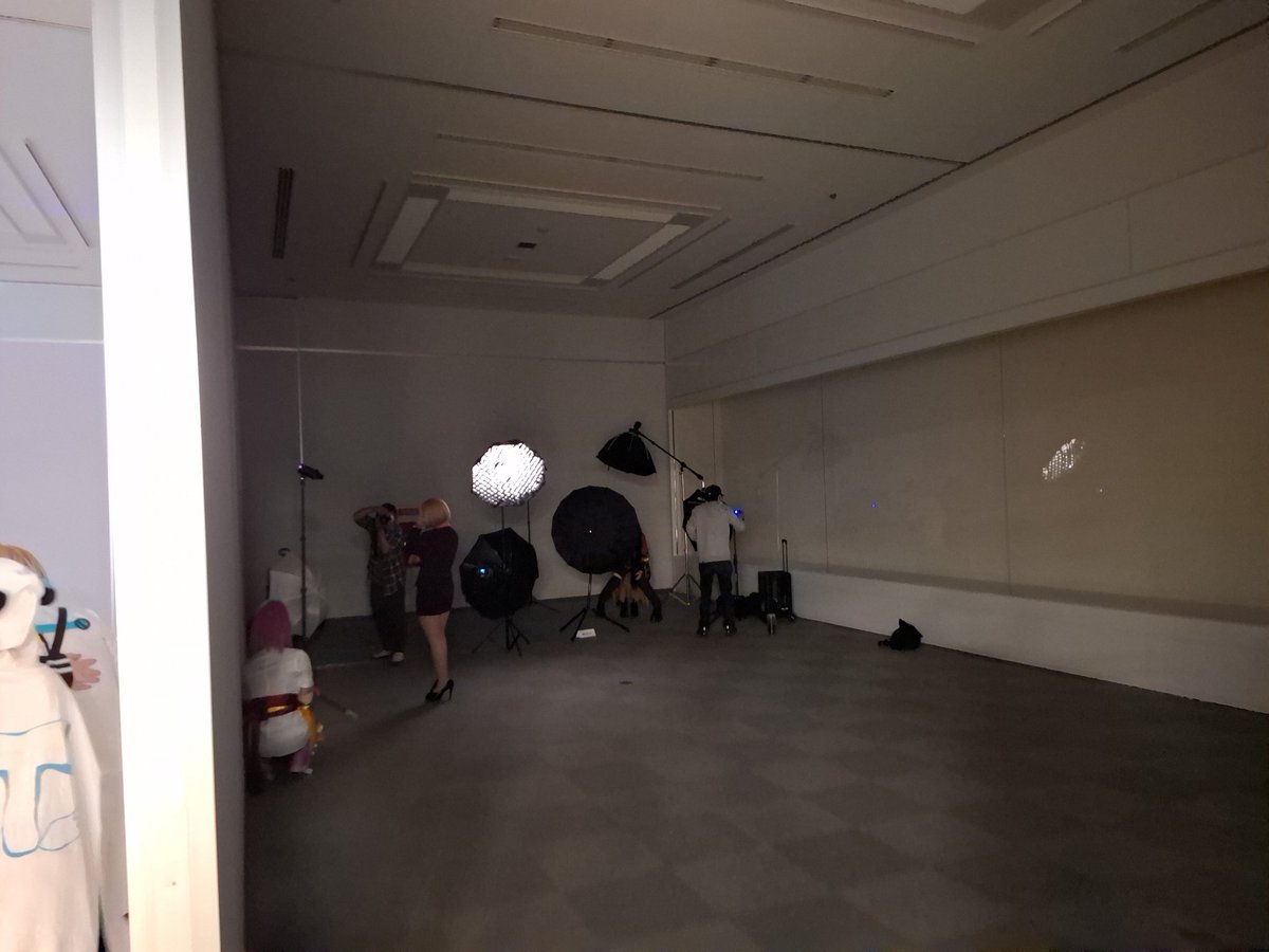 cos_fe's tweet photo. 暗い場所占有スペースもなかなかいい感じ https://t.co/zKMIAdA7T6