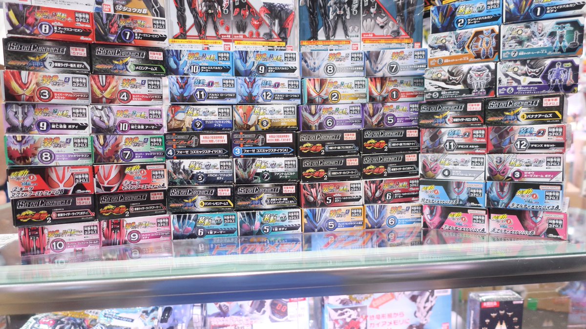 装動大量入荷！！ 圧巻のラインナップ！！ ベルト等5000種類以上の買取