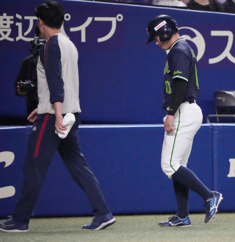 ヤクルポン tweet media