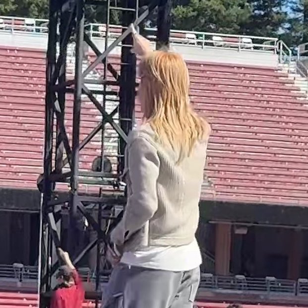 TxKPop's tweet photo. Jimin's new longer hair reminded me of Inhumans' Queen Medusa. To Hell with the jealous haters🖕😈 https://t.co/Av0DXcZ69A