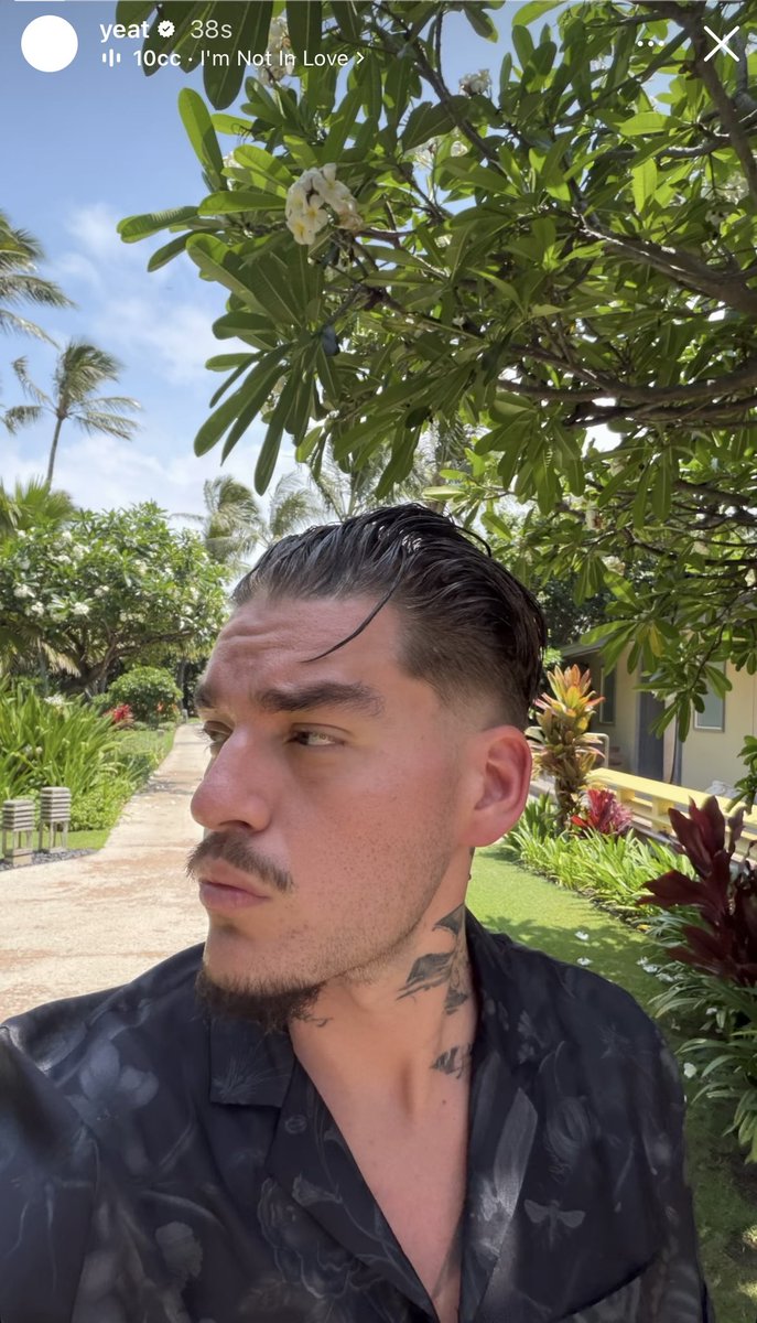 YeatEmpire's tweet photo. New Yeat story👀 https://t.co/v7iXw245gk