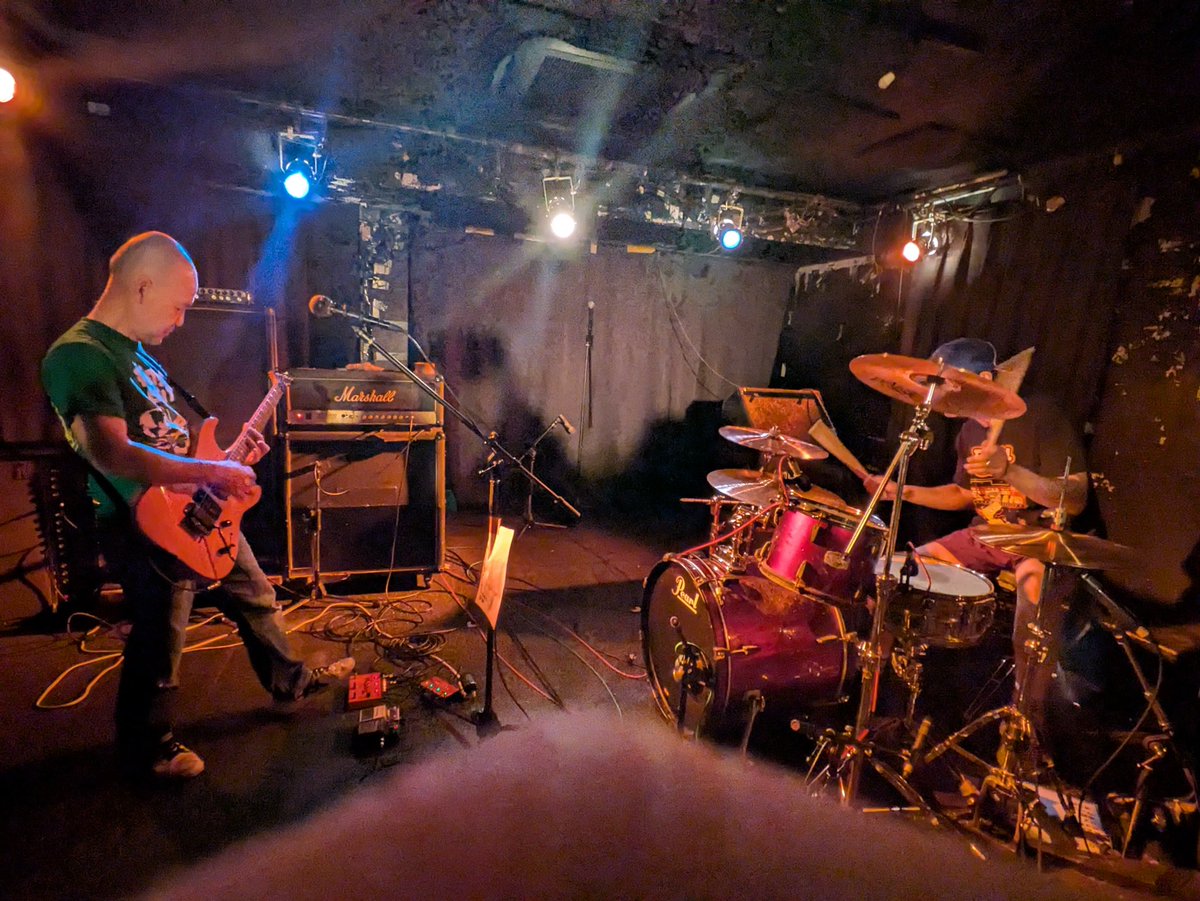 final_exit's tweet photo. 昨夜のTools of Trade 来日ツアー、中野編、ありがとうございました！

FINAL EXITは何故かトリでしたが、
いつも通りブチかませたと思います🤘

誘って頂いた@Kandarivas ありがとうございました！

さて、次のライブは何と！
山形・米沢にて！
関東圏の方も是非ご来場下さい！ https://t.co/LzMGcUjcUr