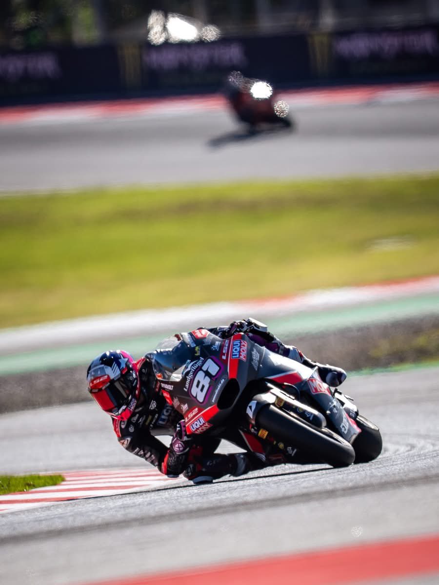 live_advantage's tweet photo. #LIQUIMOLYDynavoltIntactGPTeam #Moto2@MotoGP
#CatalunaGP
#18ManuGonzalez
#81Sennaagius
#AdvantageDirectDriveRacingDisc
#日の丸ブレーキ🇯🇵
#GivesYouWings
スタートダッシュで優勝を狙えますね https://t.co/NDC9DKRj7O
