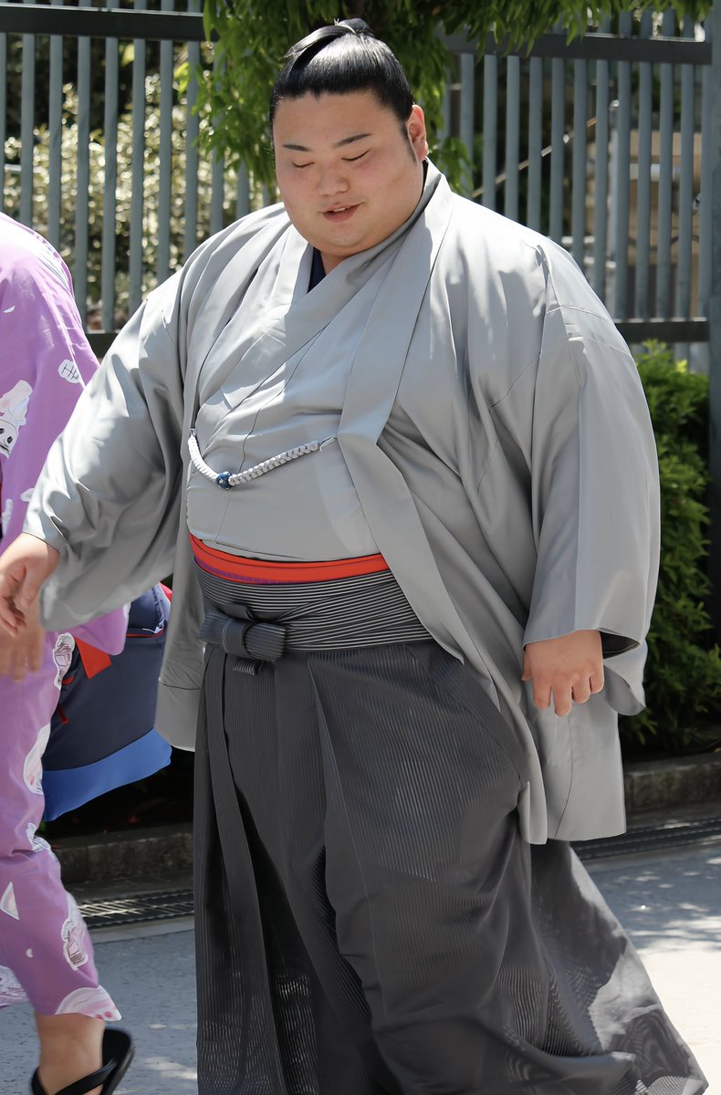 架空おかみさん tweet media