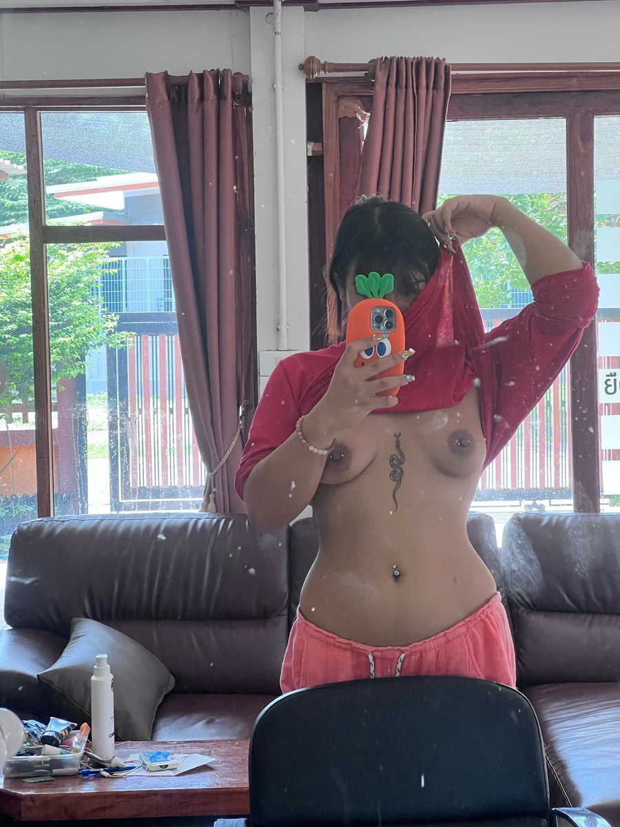 CHOMPINK 💓 tweet media