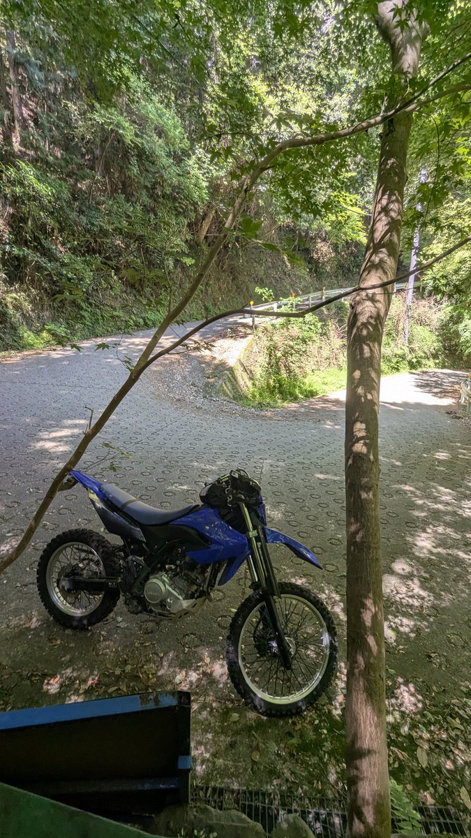 1108Randy's tweet photo. こんにちわ👋
隙間時間に機関維持走行
#WR155R https://t.co/8oHHQkcvma