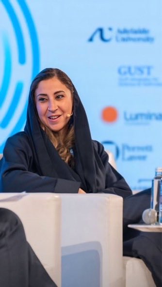 قوت | قارئة النصوص tweet media