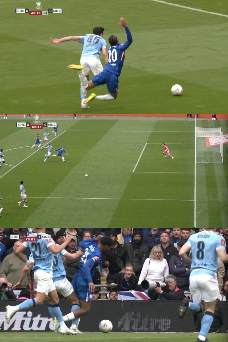 Thebluesss tweet media