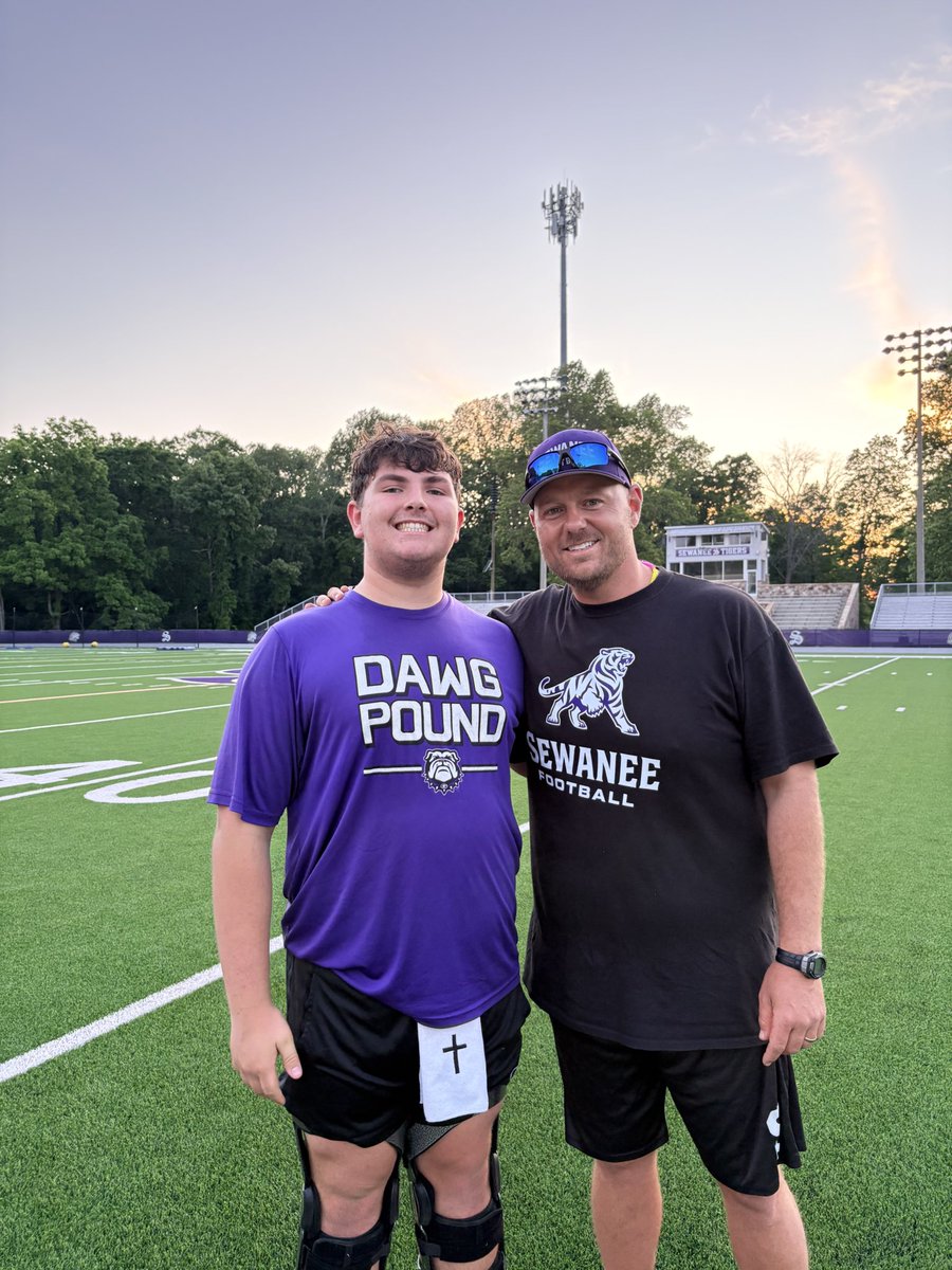 TrevorW7070's tweet photo. Thank you @CoachFreitag for the invite to the @SewaneeFootball camp. I had a great time working with the coaches. I really appreciate the opportunity and can’t wait to get back up there again.

@coachmdavis07
@TrayGilbert5
@EthanJones54
@GeraldineFball
@TPW_CUNNINGHAM https://t.co/Ofekv9yhtE