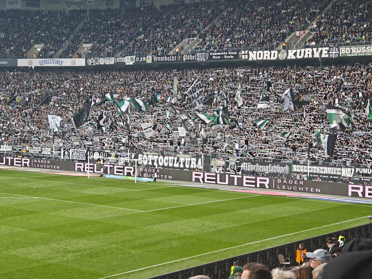 Ak: 23h55 tweet media