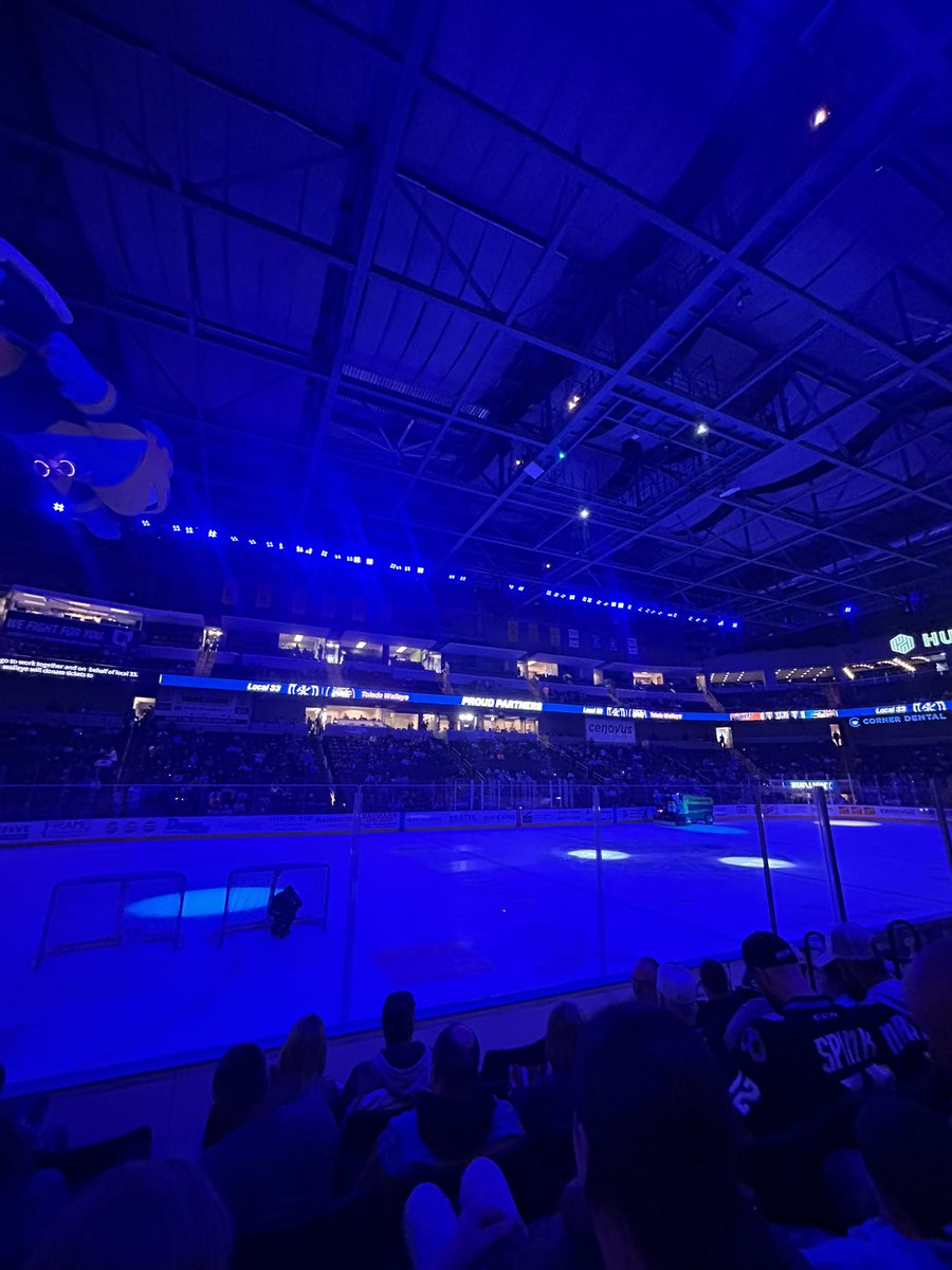 roy_tucker286's tweet photo. The walleye might pull off the greatest comeback in ECHL history https://t.co/zdSPDJ3HOp