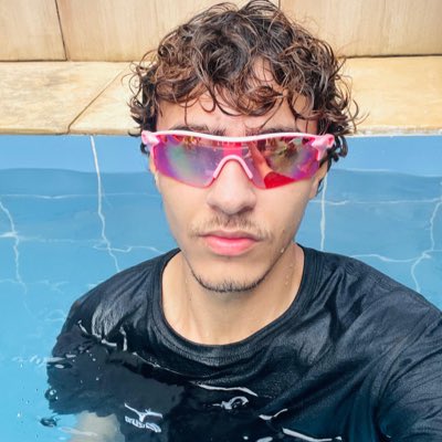 Dan tweet media