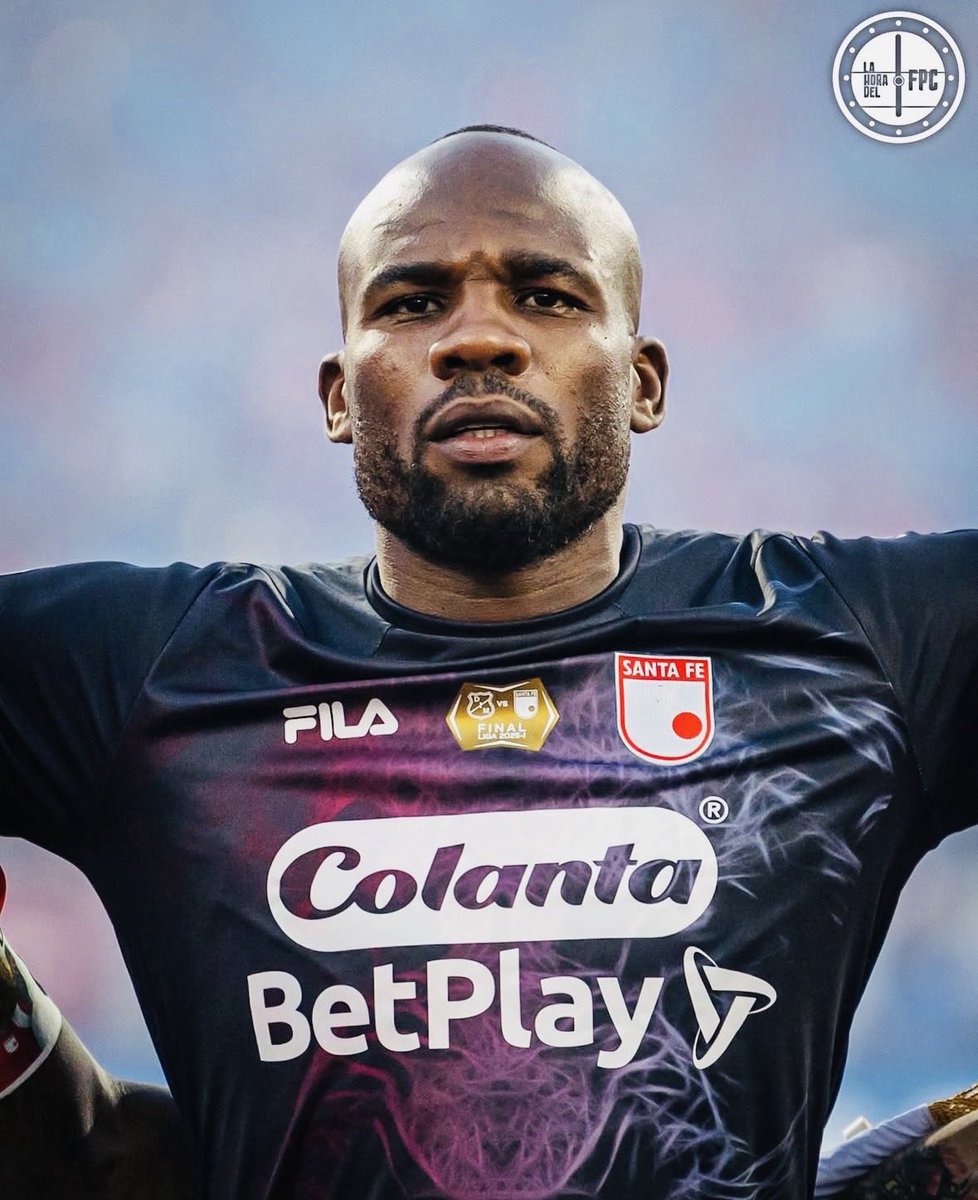 SerratoSebas298's tweet photo. Si llegamos a clasificar a la final no se olviden del que nos salvó de recibir una goleada hoy, el que SIEMPRE ESTÁ para cuidar nuestro arco

Siempre ÉL. Siempre Marmolejo.
El mejor arquero del FPC https://t.co/U6QeRxrbK3