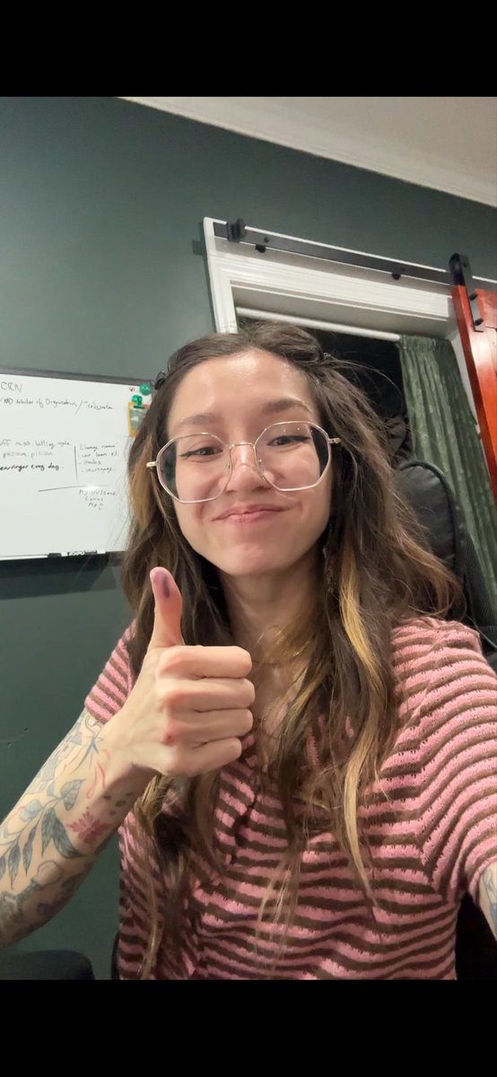 aimee makes earrings • tweet media