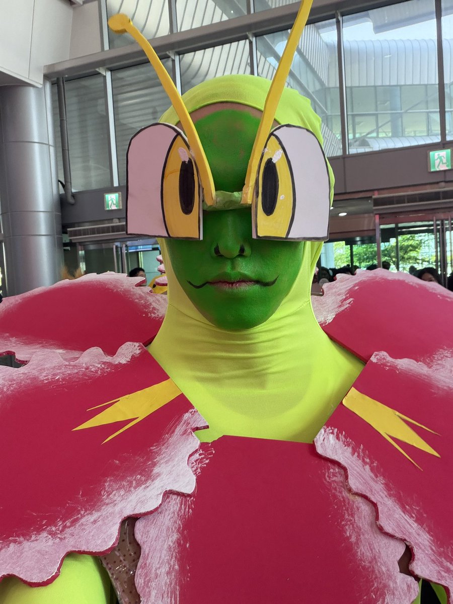 킁cos tweet media