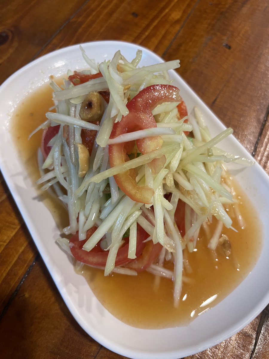 ongjeeds's tweet photo. .:: ตำกะแฟ ::.
🥗🍲🍛
คนเยอะมาก ถ้ามาบ่ายไม่เคยได้กิน
แนะนำให้มาเช้าๆเลย 10 โมงไรงิ
[••• ••• •  ] (7/9 hedonic scale)
#โอ่งอร่อย #OngjeedsDish #พรุ่งนี้ผอม #MustToทาน https://t.co/lIbs8J9xMG