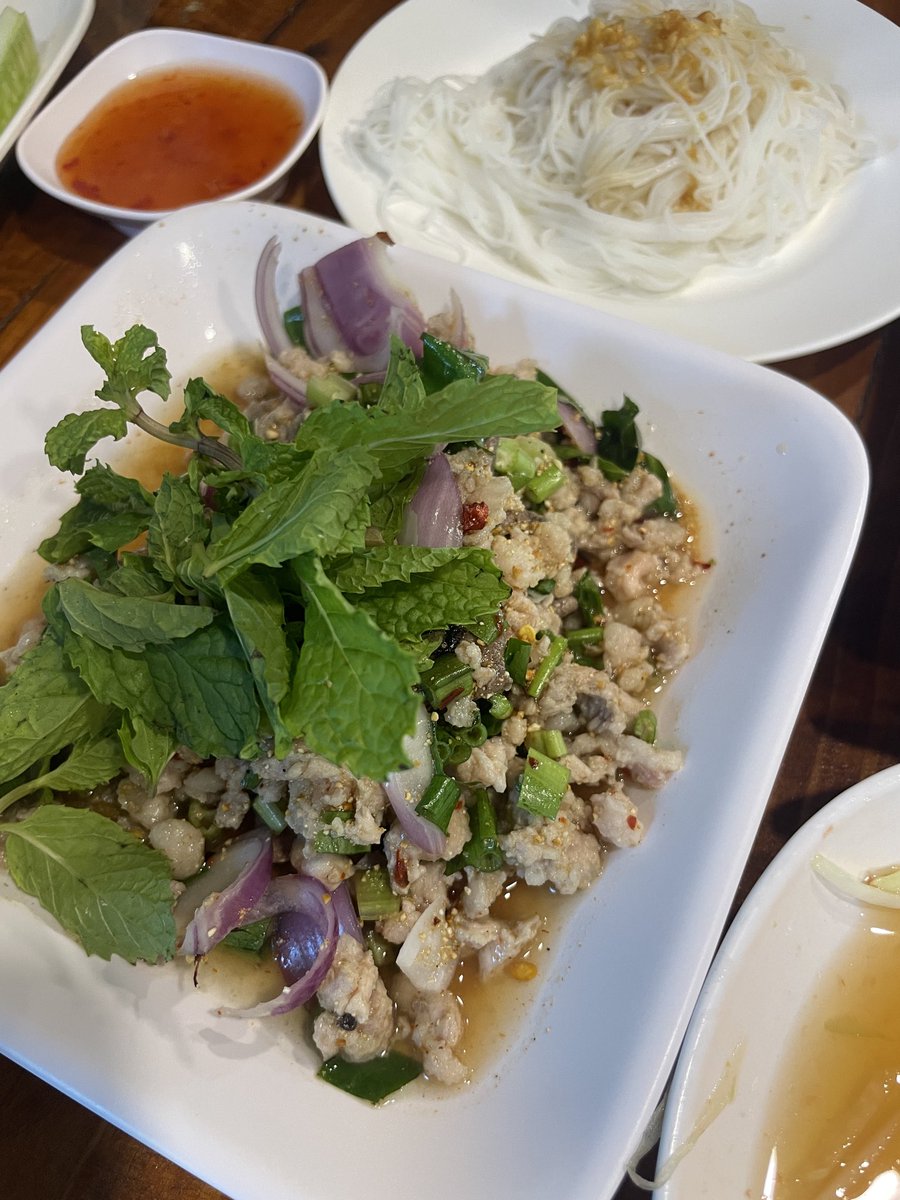 ongjeeds's tweet photo. .:: ตำกะแฟ ::.
🥗🍲🍛
คนเยอะมาก ถ้ามาบ่ายไม่เคยได้กิน
แนะนำให้มาเช้าๆเลย 10 โมงไรงิ
[••• ••• •  ] (7/9 hedonic scale)
#โอ่งอร่อย #OngjeedsDish #พรุ่งนี้ผอม #MustToทาน https://t.co/lIbs8J9xMG