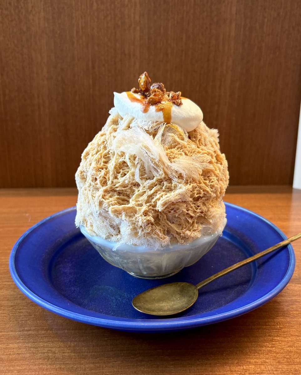 kkazutt's tweet photo. 🍧🍧🍧🍧🍧🍓🥜
食べ納めとお久定番

古都華のいちごパイ
ナッツと塩キャラメル(小)
@ Labo103 新大宮😋

くわっちーさびたーん🙏

#かき氷 #奈良かき氷  
#古都華のいちごパイ 
#ナッツと塩キャラメル
#labo103 https://t.co/A1TKVOs5GM