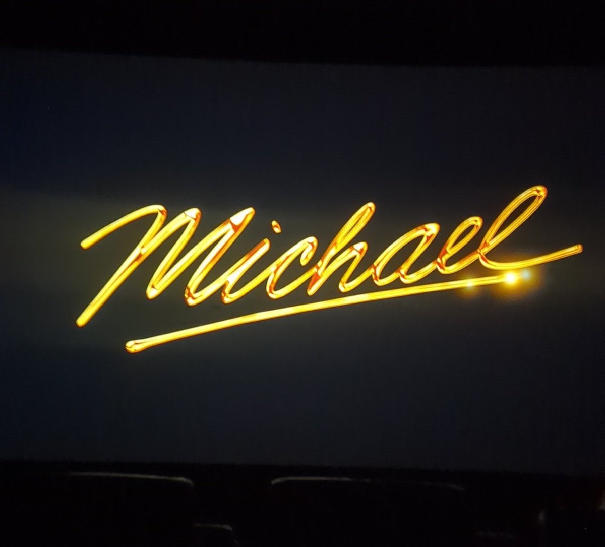 LunasLibary's tweet photo. Theater Time!🍿🎬🩷 https://t.co/9c11YwhXQP