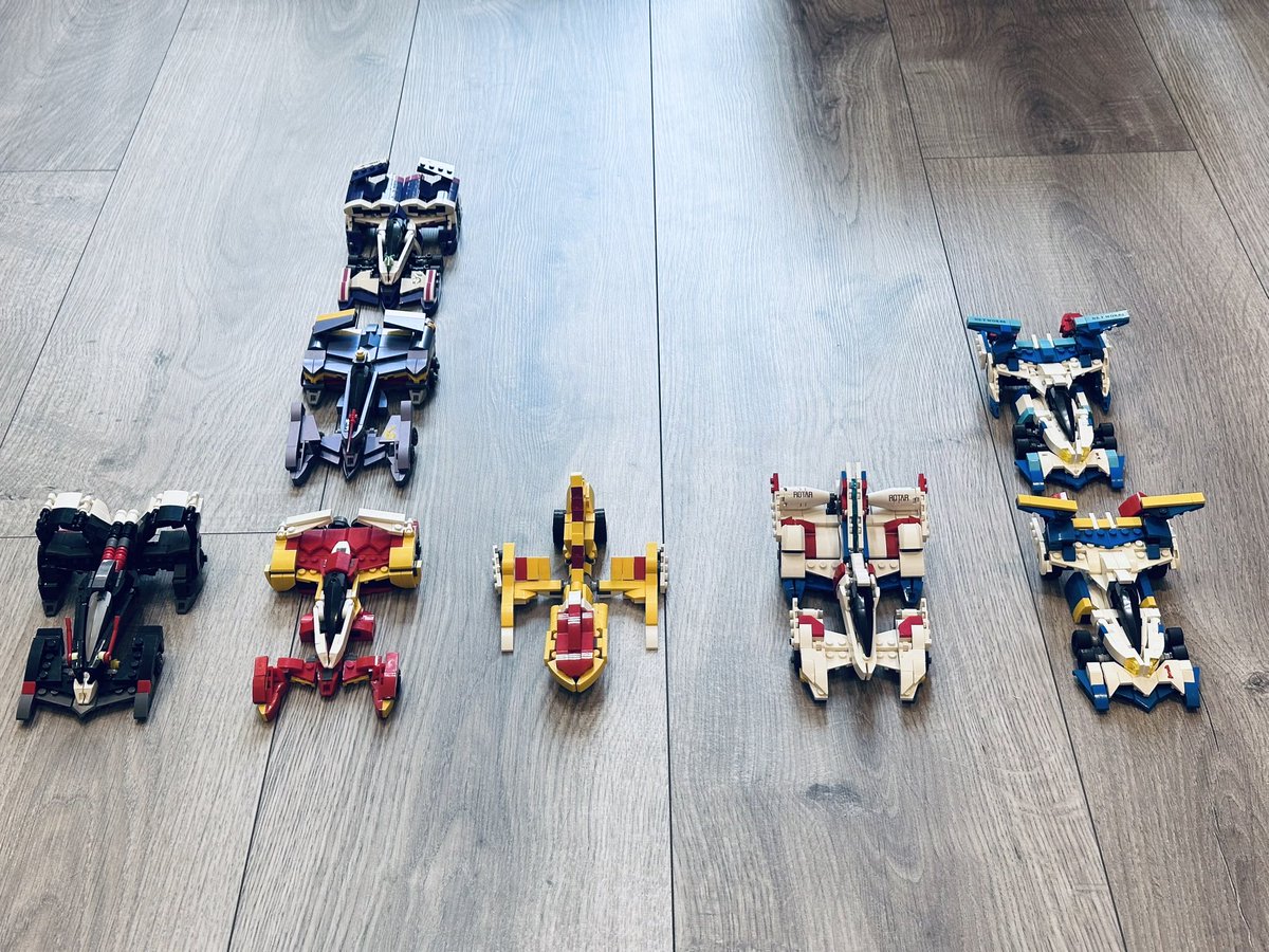 CTChen3's tweet photo. 2026 MOC Cyber formula series 

Current all MOC for CF.

BTW, LEGO creations truly make wonderful display pieces.

#lego #MOC  #高智能方程式 #雷神 #閃電霹靂車 #新世紀GPXサイバーフォーミュラ #ASURADA #阿斯拉達 #サイバーフォーミュラ https://t.co/18YWipvBTR