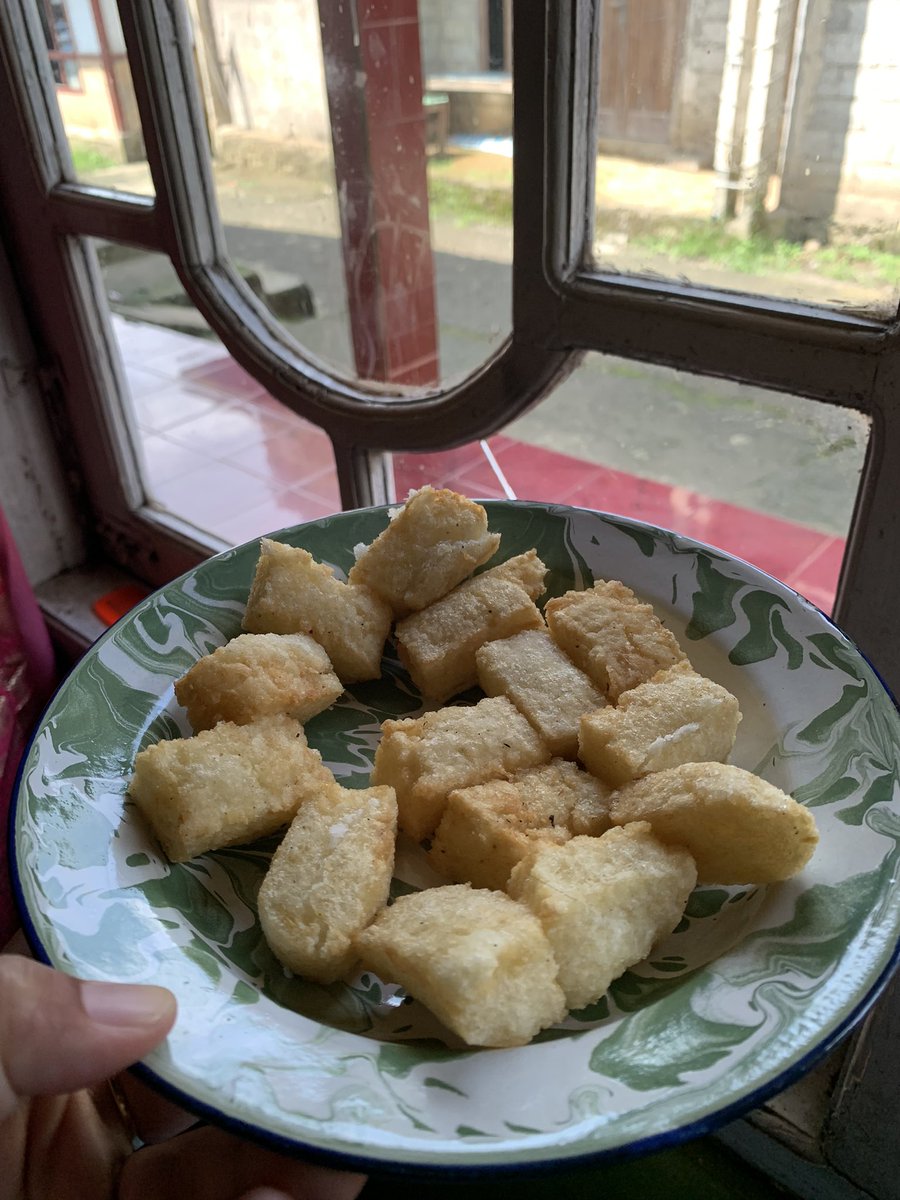 Helloowinn's tweet photo. Bumil pingin dipuk goreng 😍 otentik sekali selera utun 👶🏻❤️ https://t.co/KnCSb0EHsK