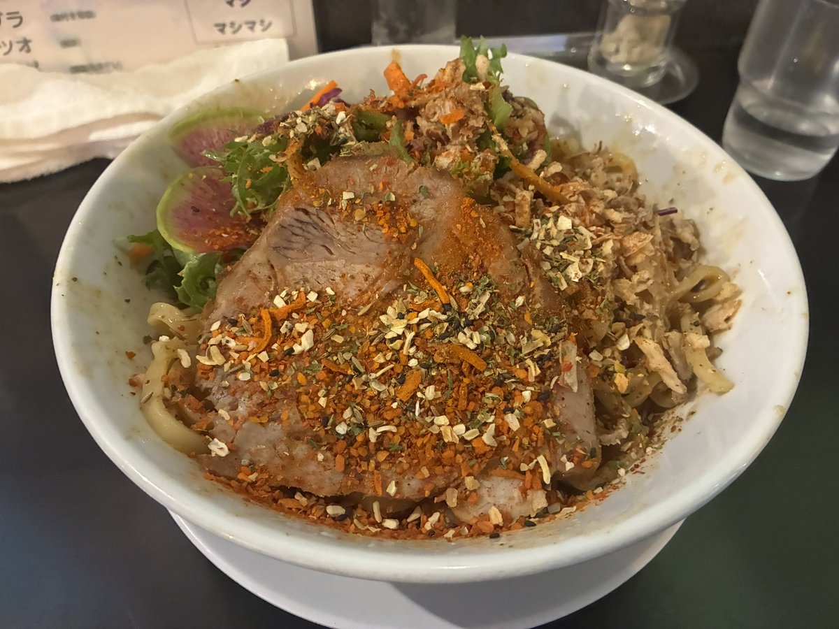 ラーメン大好きらんどぅーるさん。 tweet media