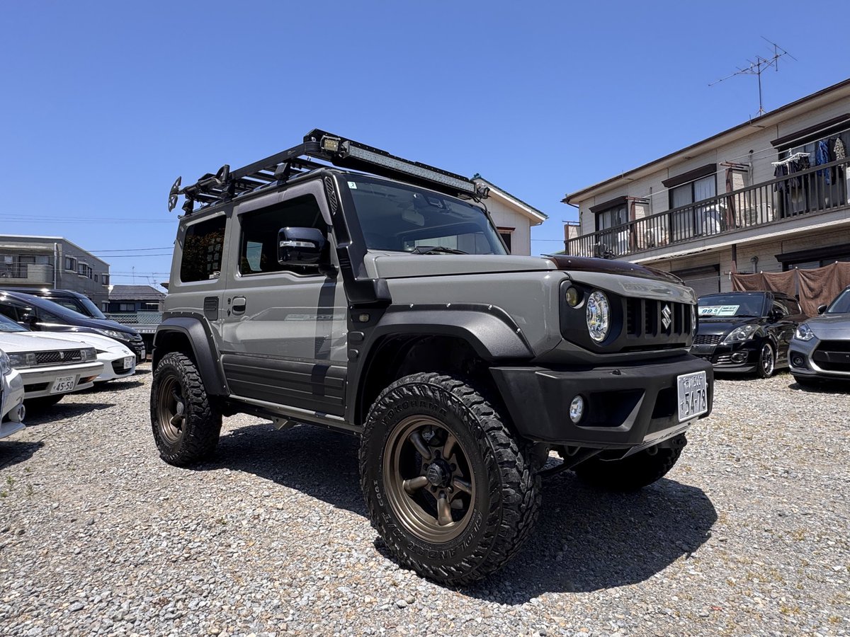 garage_rKoide's tweet photo. やっぱり撮影は楽しいなぁ😊

車が良いからか？
髙木さんがいいのか？

ひさびさワクワクする
本当に欲しい車の紹介です。

一本じゃ無理💦2本で行きます‼️
編集頑張ります

キングバイヤー車両

https://t.co/1au7ZtdYkC

アップ⤴️までお待ち下さい

#ジムニーシエラ　#キングバイヤー https://t.co/OBUo3uujjX