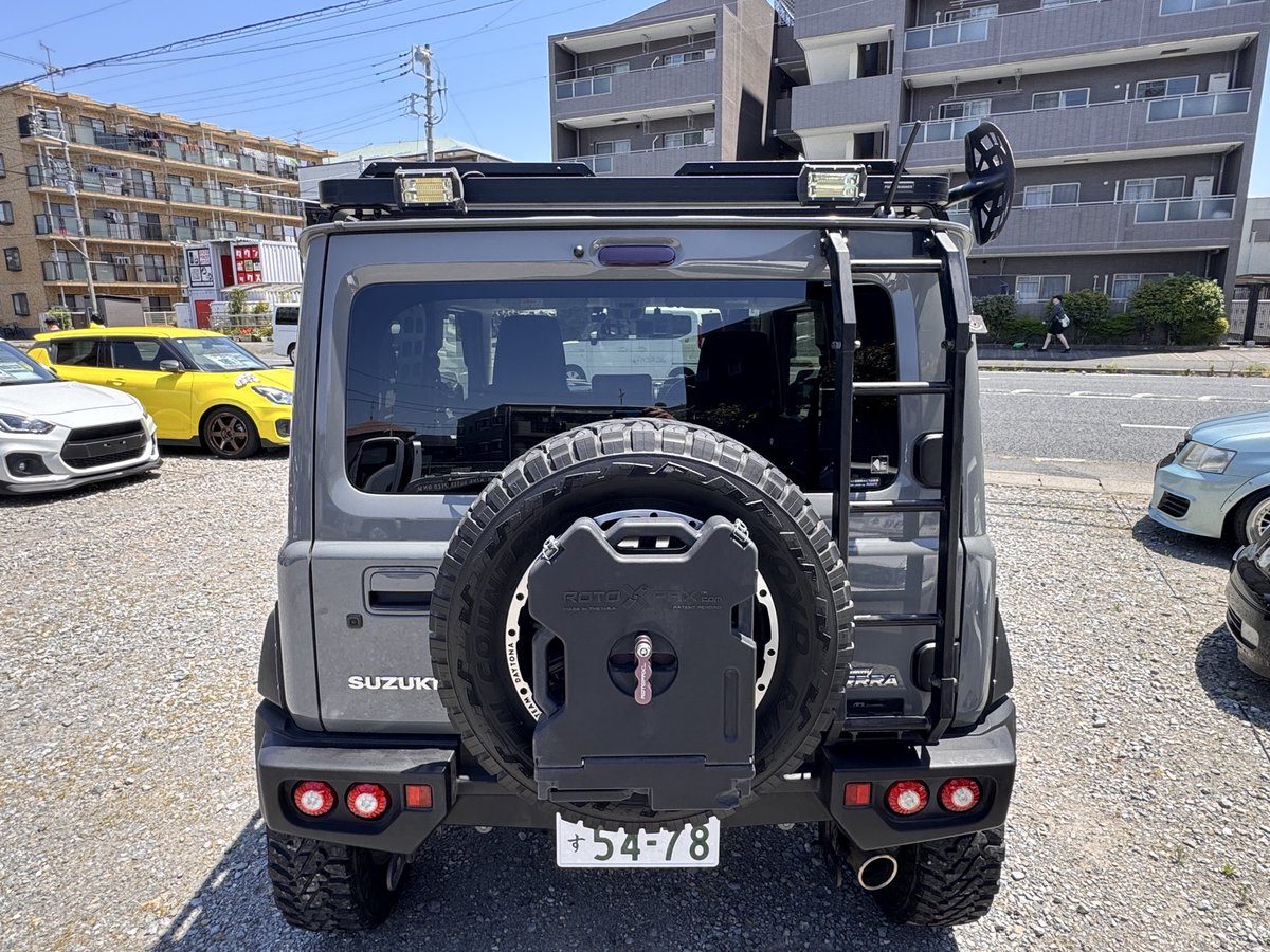 garage_rKoide's tweet photo. やっぱり撮影は楽しいなぁ😊

車が良いからか？
髙木さんがいいのか？

ひさびさワクワクする
本当に欲しい車の紹介です。

一本じゃ無理💦2本で行きます‼️
編集頑張ります

キングバイヤー車両

https://t.co/1au7ZtdYkC

アップ⤴️までお待ち下さい

#ジムニーシエラ　#キングバイヤー https://t.co/OBUo3uujjX