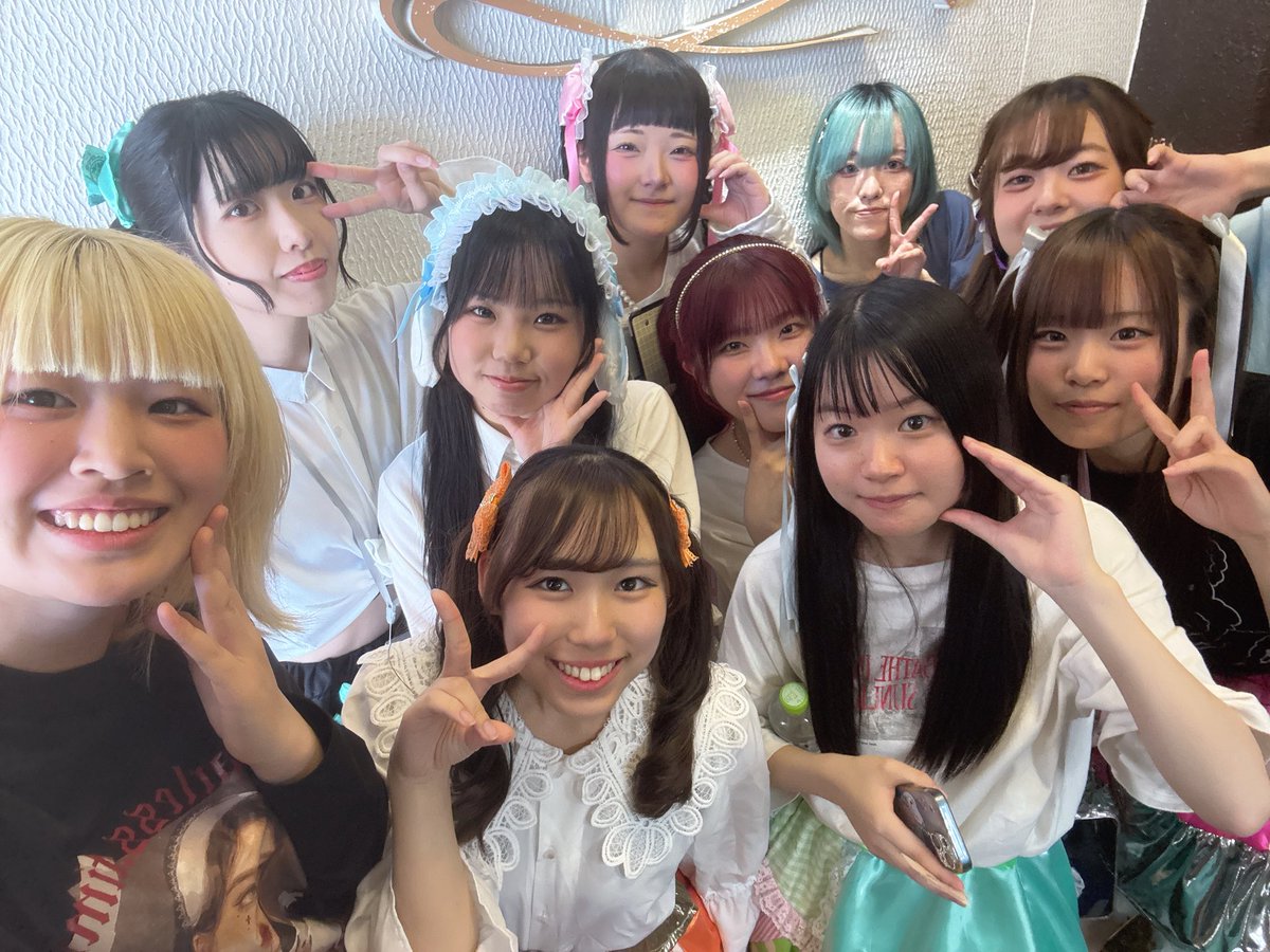 みにょん tweet media