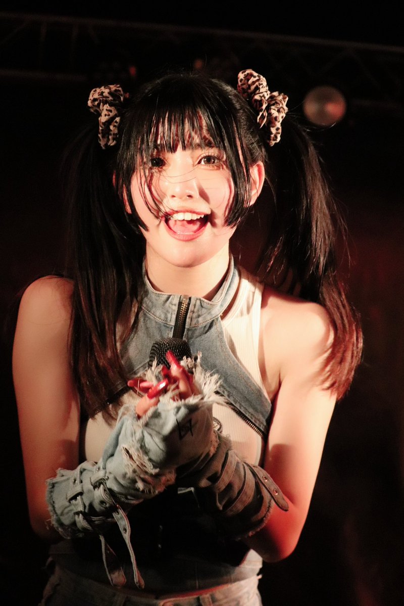 ソロでのライブ良かった(*^_^*) 声が心配だったけどはなびちゃんらしい