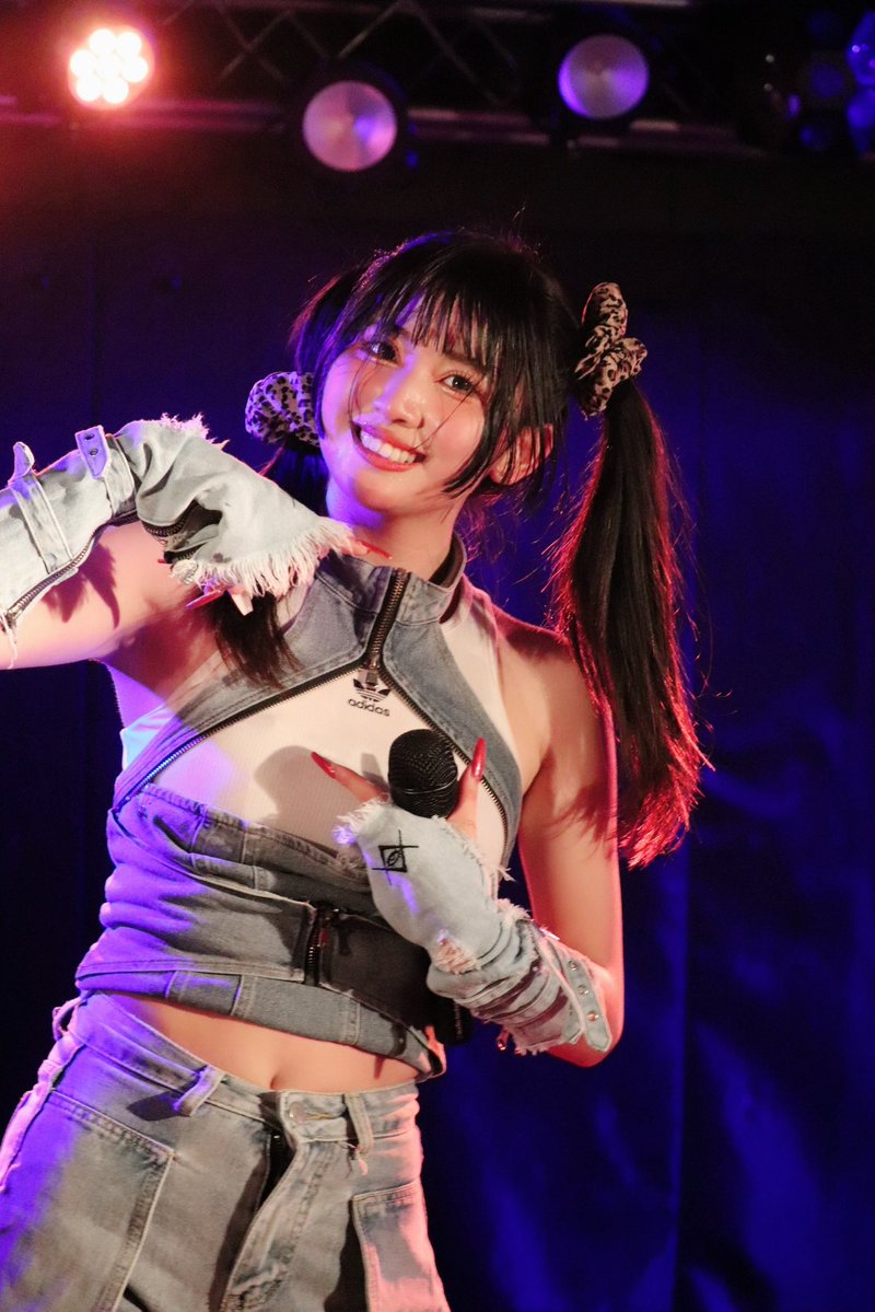 ソロでのライブ良かった(*^_^*) 声が心配だったけどはなびちゃんらしい