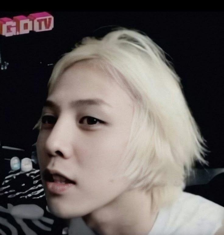 xxigds0bae's tweet photo. #빅뱅_트친소 #VIP_트친소 #FAM_트친소 
빅뱅, 팸 트친소 올려봅니다!
11년생 여자고 입덕은 24년도 12월 5일에 했어요
알페스, 나페스, 패배 혐오 합니다! 알아서 걸러주세요!
흔적 남겨주시면 바로 찾아갈게🐉
이름은 빂 아니면 (쁘)띠첼 이라구 불러주심 돼요! https://t.co/p635zJqGEx