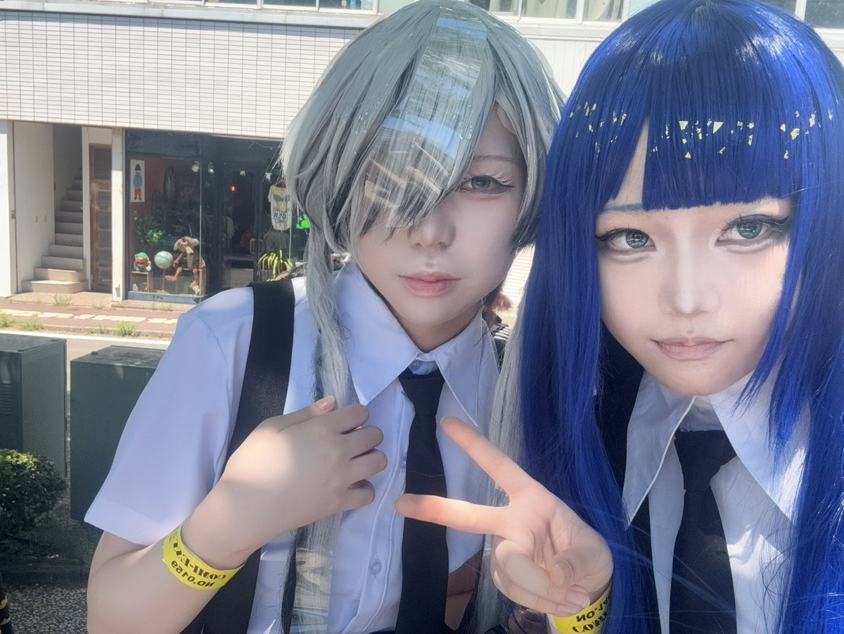 よあ tweet media