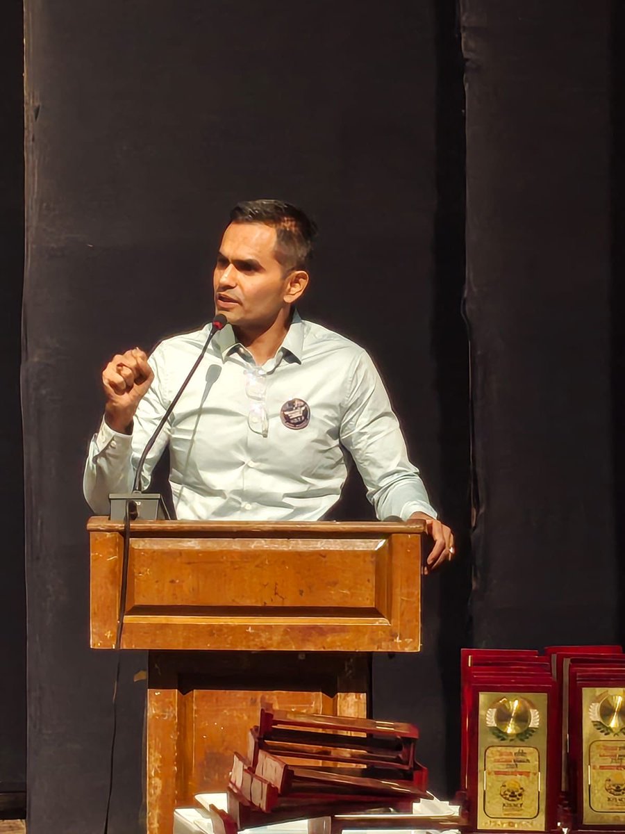 swankhede_IRS's tweet photo. Honoured to be part of Sajjan Shakti’s 2026 initiative of Nasha Mukta Bharat, an initiative dedicated to guiding our youth towards a healthy, disciplined, and addiction free life. Had a fruitful session at Navi Mumbai where discussed with the parents , youngsters and professionals about the hazard of drug addiction, rules regarding NDPS Act, 1985, anti-drug awareness and collective responsibility which are the strongest tools to protect our future generations.Proud to support such an meaningful endeavour for a stronger and conscious India. Special thanks to Madhuji and Shyam ji for their relentless efforts towards the Nasha Mukti Cause. Vande Mataram. 🇮🇳