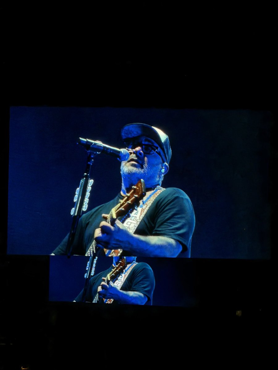 rmzL10623's tweet photo. Aaron Lewis from #staind wearing a 
@charliekirk11 hat https://t.co/JDDGjucTtG
