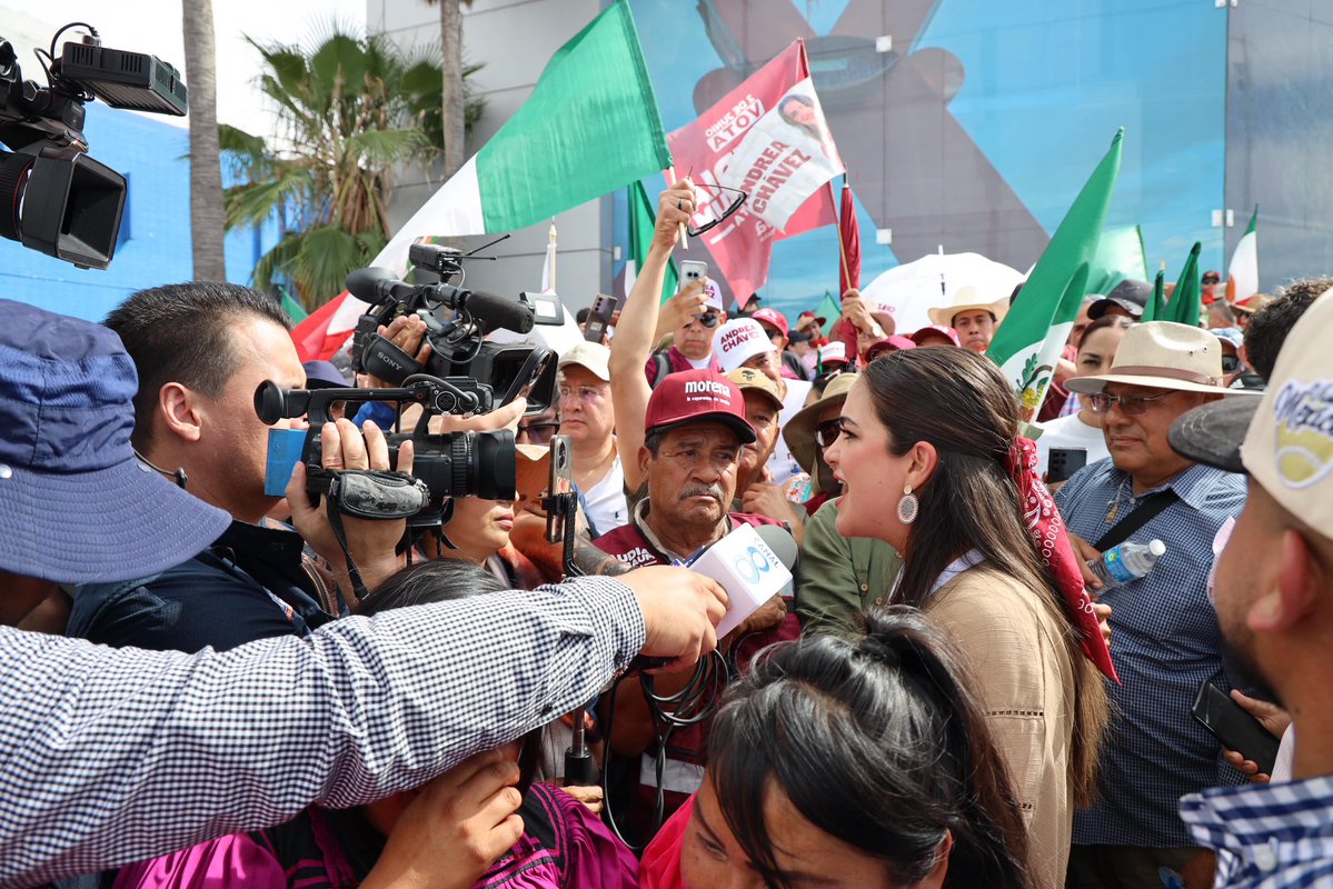 Andrea Chávez tweet media