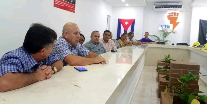 IsabelCard95128's tweet photo. Gracias @DrRobertoMOjeda por compartir con los #Matanceros, este Día intenso, pero con la satisfacción del deber cumplido.
#MatanzasEnVictoria
#CubaPorLaPaz🕊️🕊️🕊️ https://t.co/v3Fr3PPaHg