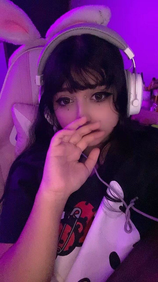 bibiadoll tweet media