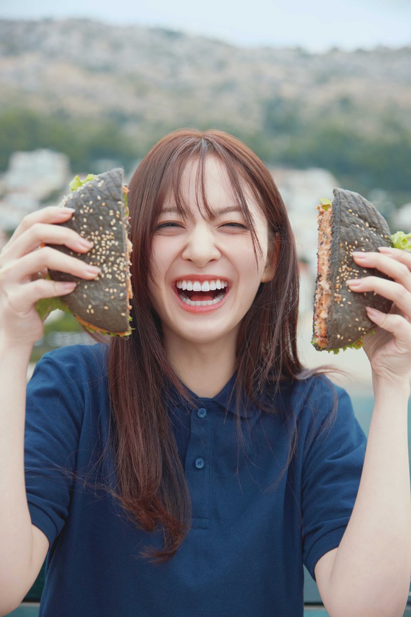 roku_wakachu's tweet photo. 我が姫のやんちゃんとの1部ミーグリ終了〜☆

今日も今日とて最高に可���い買ったです(〃ω〃)

やんちゃんの太陽みたいな笑顔を見れるなんて、何よりの贅沢だし幸せになれます♪♪

暑さに負けず頑張りや、やんちゃん^ ^

#金川紗耶
#41stSGオンラインミーグリ
#やんちゃんの笑顔で火傷しそう https://t.co/NXuhEG2zKM