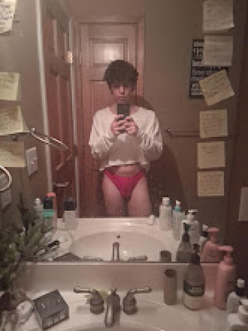 femmy18272 tweet media