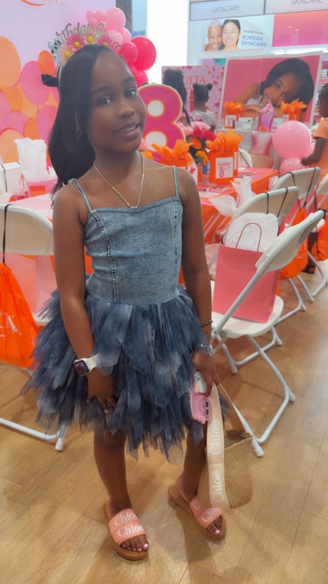 kendraaashaune's tweet photo. Thank you @ultabeauty for letting my princess have her 8th birthday party with yall 🩷🧡 https://t.co/aHWIInutYQ