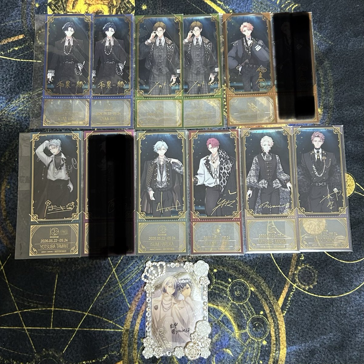 youM68's tweet photo. 【交換】アイナナ EXPO アソビストア 特典

譲：一織2 大和2 三月 環 悠 トウマ 巳波 虎於

求：千 百

・郵送のみ
・2点〜だと有り難いです https://t.co/tIcGZSvEYY
