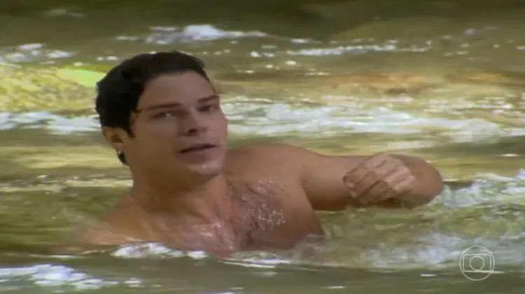 galãs desnudos 🫦 tweet media