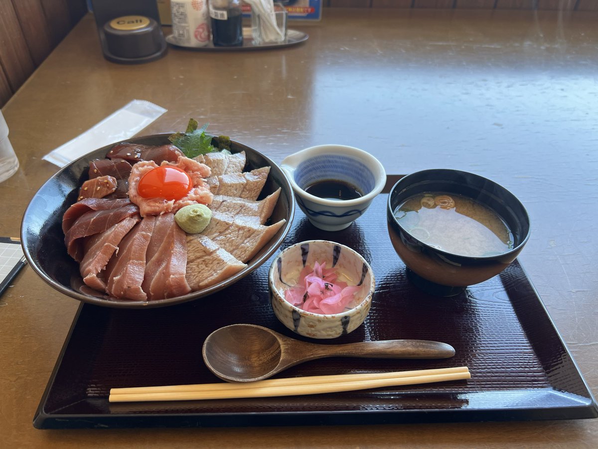 momi006's tweet photo. 島根までソロツーリング🏍️
ご飯も美味しかった🍚
#YZFR25
#YAMAHA https://t.co/VLX7cmbeu8