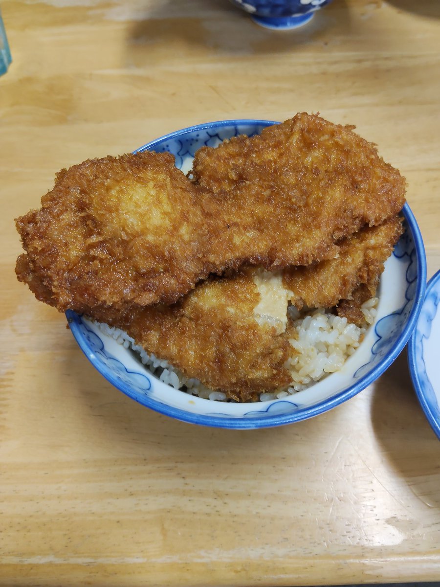 和 tweet media
