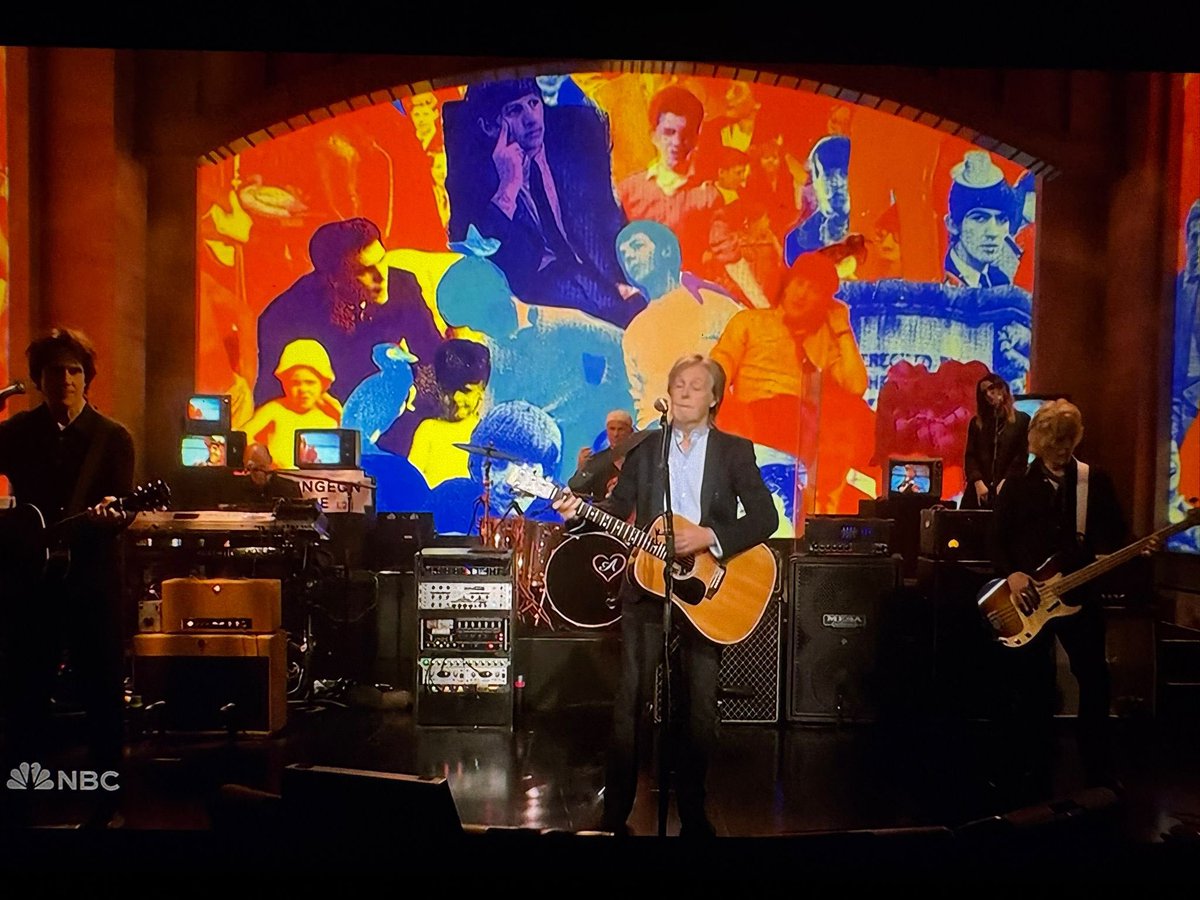 calicoradio's tweet photo. 🐦‍⬛ Paul McCartney, Days We Left Behind, SNL 2026 https://t.co/0hoF0gJ4Ve