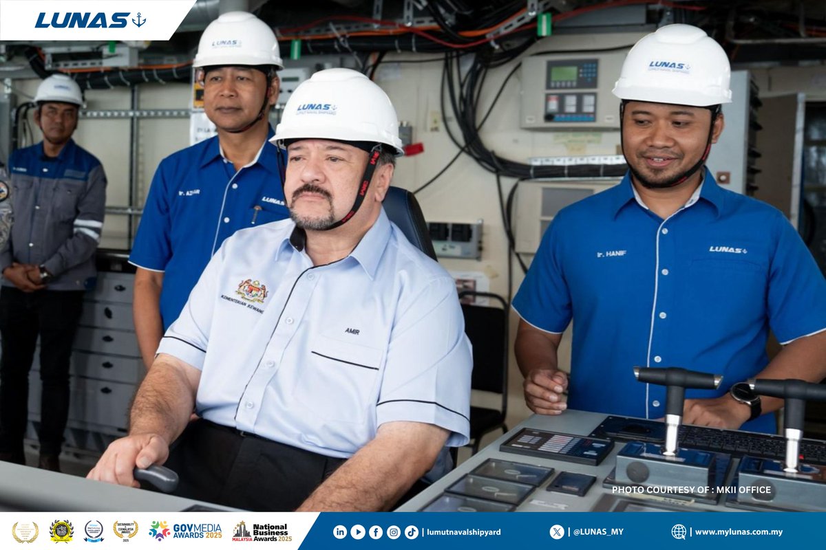 Lumut Naval Shipyard tweet media