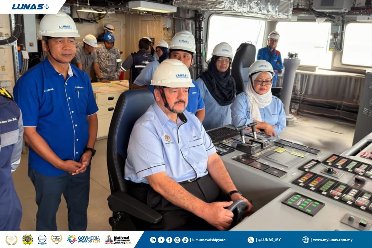 Lumut Naval Shipyard tweet media