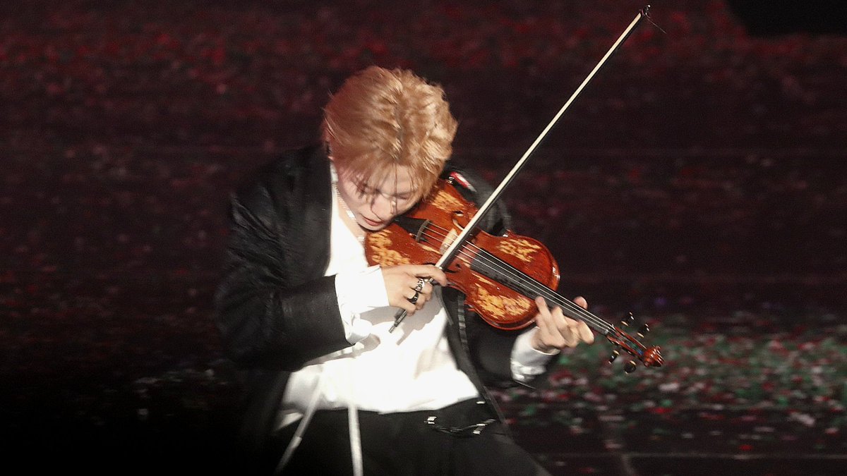 갈피🎻 tweet media